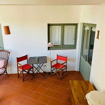 T1- Family Getaway 50m From The