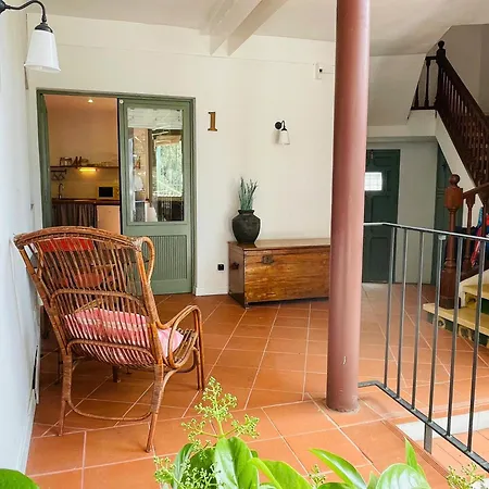 1 -quiet Charming Escape Apartment *